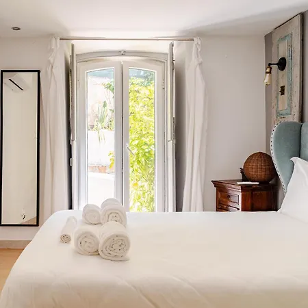 Graca Private Garden Apt, Close To Tram 28, Views & Sao Jorge Castle Lisboa