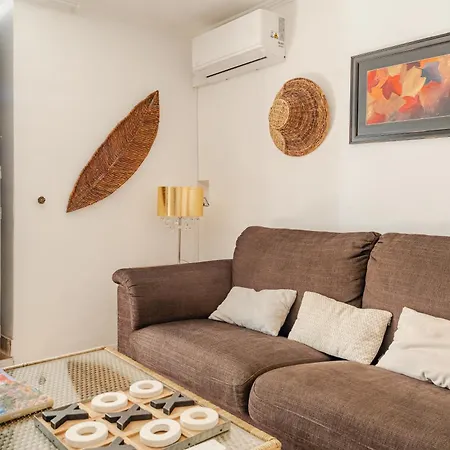 Διαμέρισμα Graca Private Garden Apt, Close To Tram 28, Views & Sao Jorge Castle