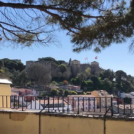 Διαμέρισμα Graca Private Garden Apt, Close To Tram 28, Views & Sao Jorge Castle