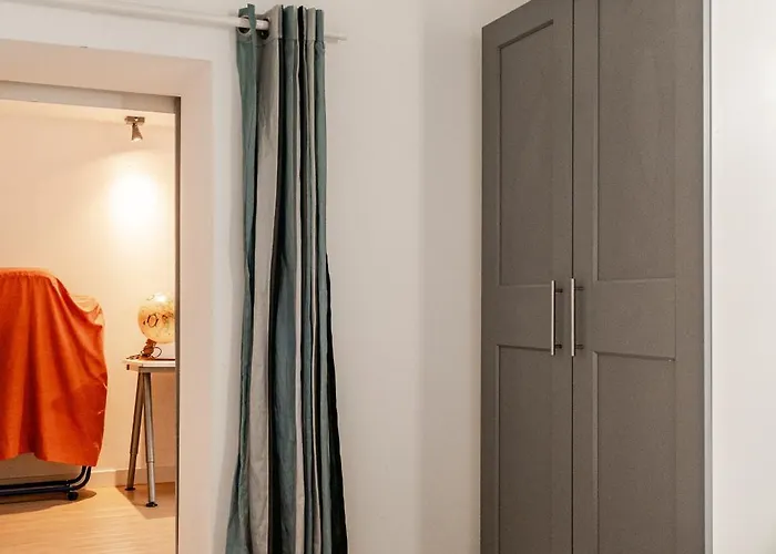 Διαμέρισμα Graca Private Garden Apt, Close To Tram 28, Views & Sao Jorge Castle