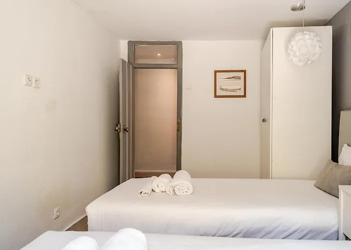 Graca Private Garden Apt, Close To Tram 28, Views & Sao Jorge Castle * Lisboa