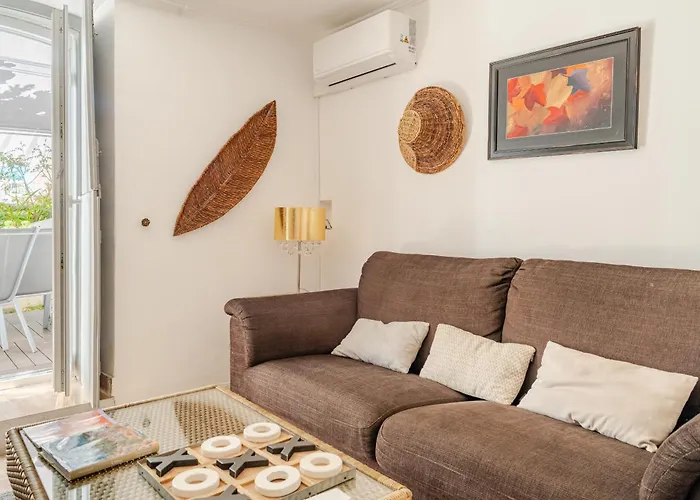 Apartment Lisbon Garden Stays, Apt Close To Tram 28, Views & Sao Jorge Castle