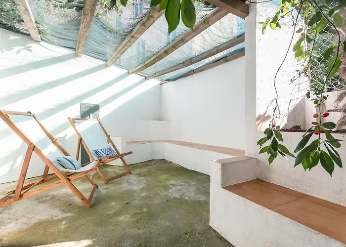 Graca Private Garden Apt, Close To Tram 28, Views & Sao Jorge Castle Διαμέρισμα Lisboa