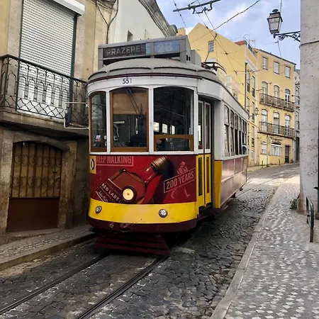 Graça Private Garden Apt, Close To Tram 28, Views&são Jorge Castle Apartamento *
